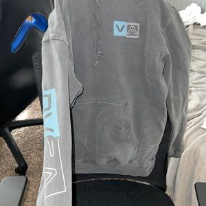 pretty new grey sweatshirt